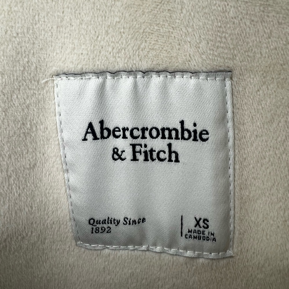 Abercrombie & Fitch Women’s XS Beige Fleece Button Up Shirt/Jacket Mint - Picture 5 of 11